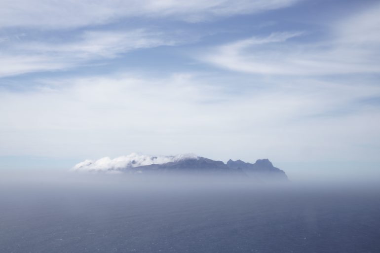 L'-Ile-de-l'-Est-mission-photographique-en-Terres-austrasles-et-antarctiques-françaises-Mélanie-Wenger