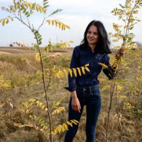 Plantation Fondation Yves Rocher ville de Vidèle Alina une mission photographique Guillaume Herbaut