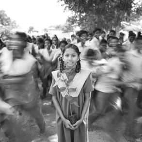 Emanuele Scorcelletti Reforester l’inde avec les enfants et la Fondation Yves Rocher.