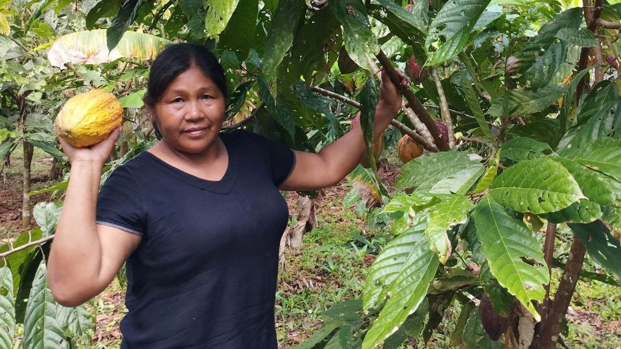 Mari Luz Canaquiri et son association Fédération des Femmes Kukamas, lauréate du Prix Fondation Yves Rocher Terre de Femmes 2023