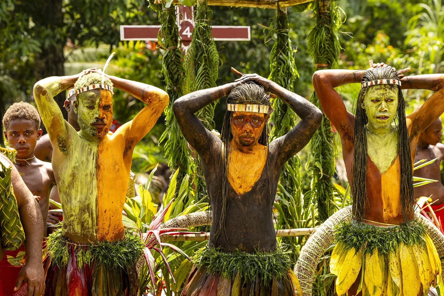 Peuple des volcans - Ulla Lohmann pour la Fondation Yves Rocher - Mission photographique Au nom de la biodiversité en Papouasie Nouvelle Guinée